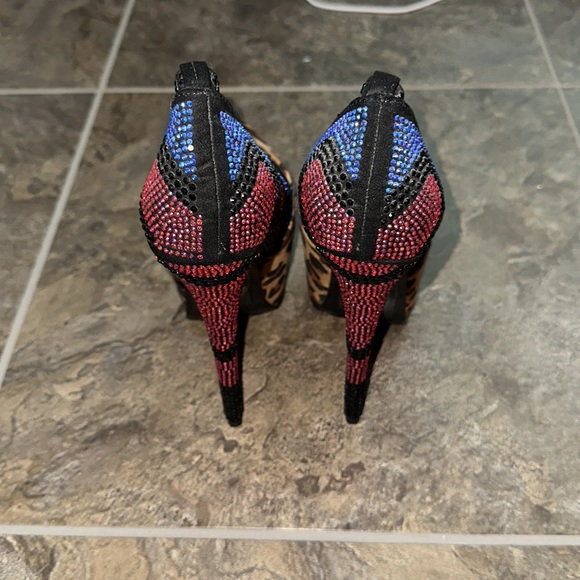 Scene HIGH Heels with Rhinestones - Picture 3 of 3